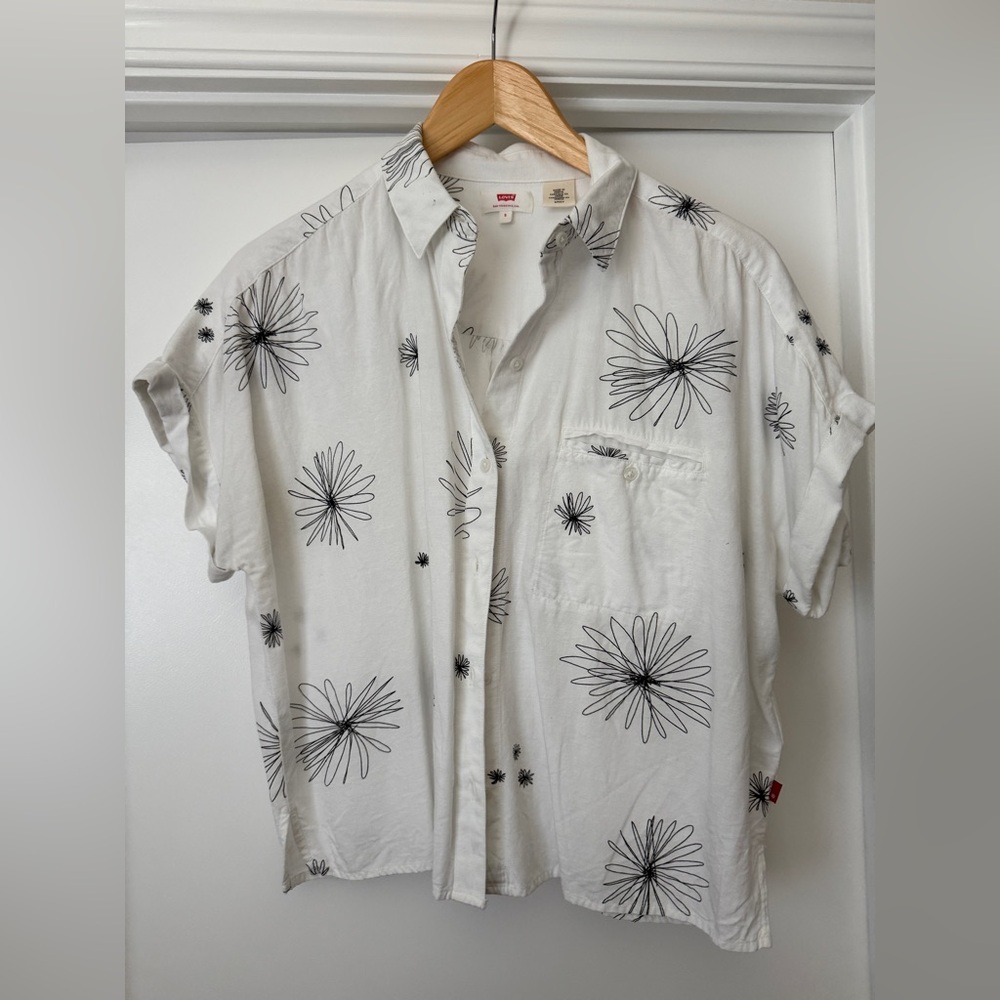 Levi’s White Floral Button-Up Shirt, size small.